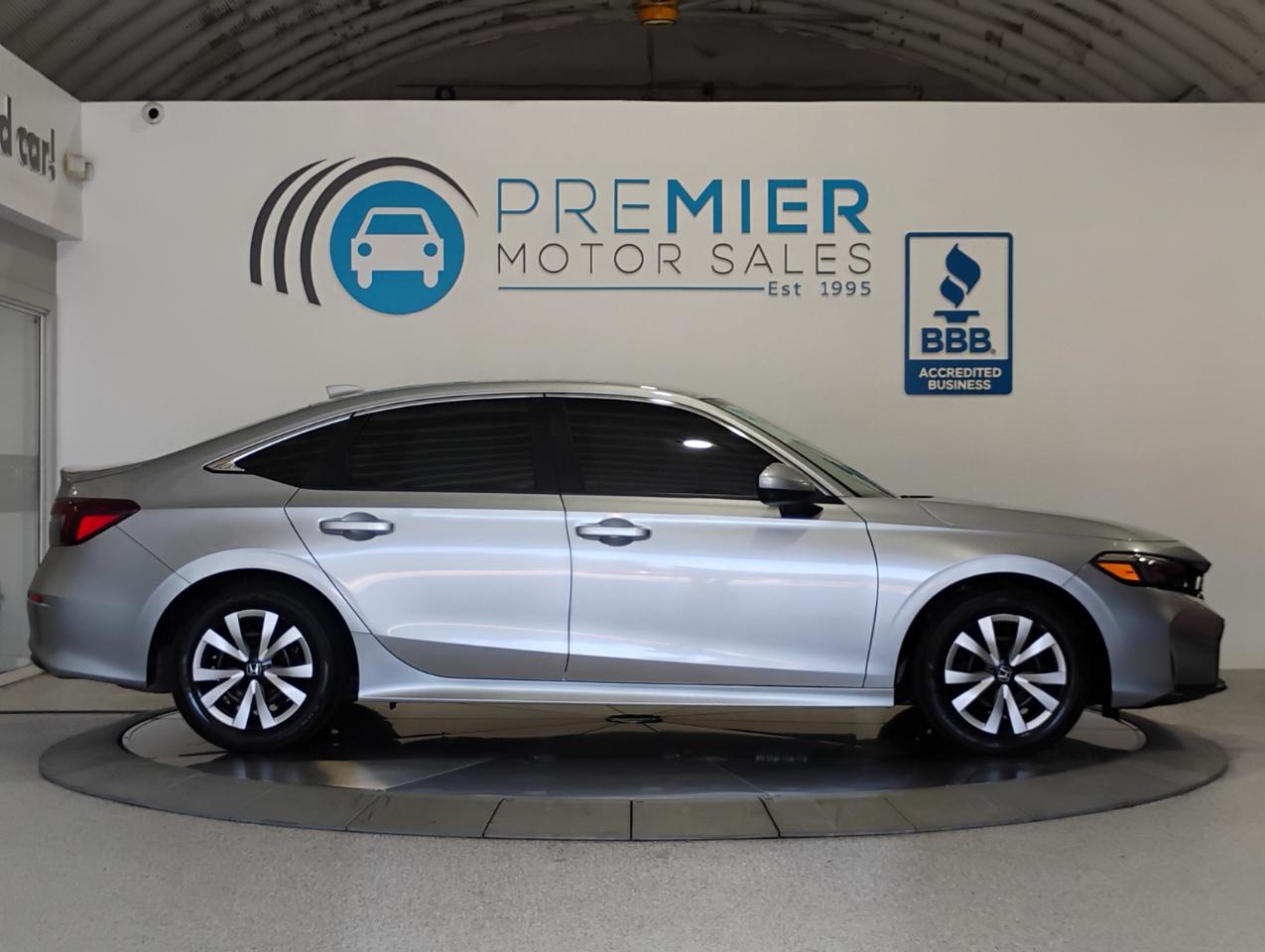 Honda Civic LX Sedan CVT 2025