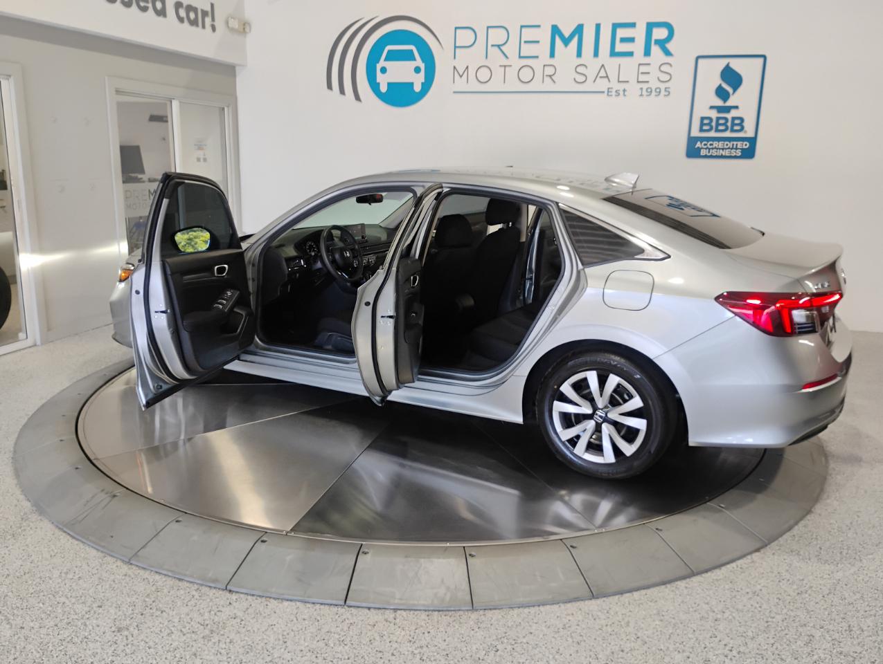 Honda Civic LX Sedan CVT 2025