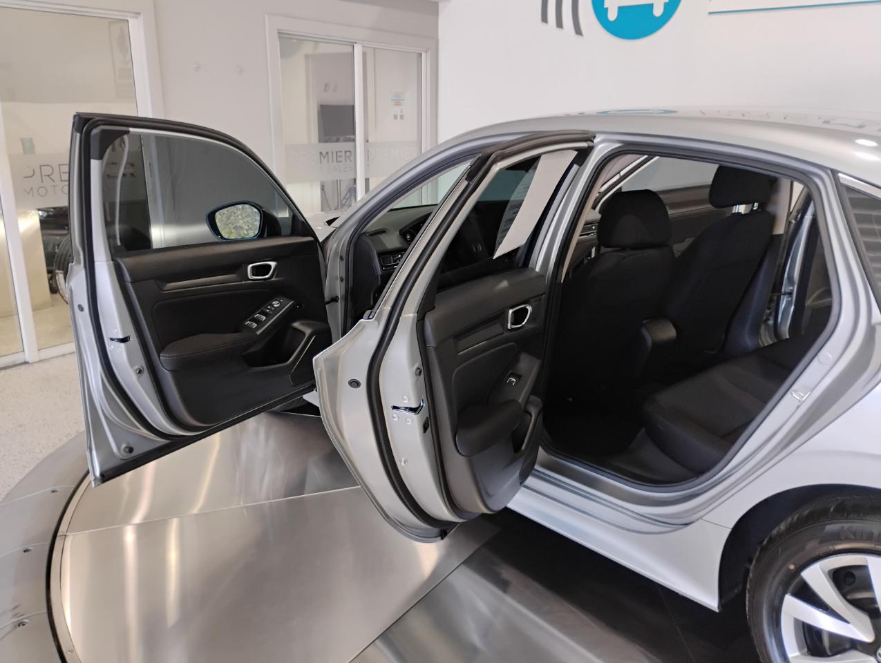 Honda Civic LX Sedan CVT 2025