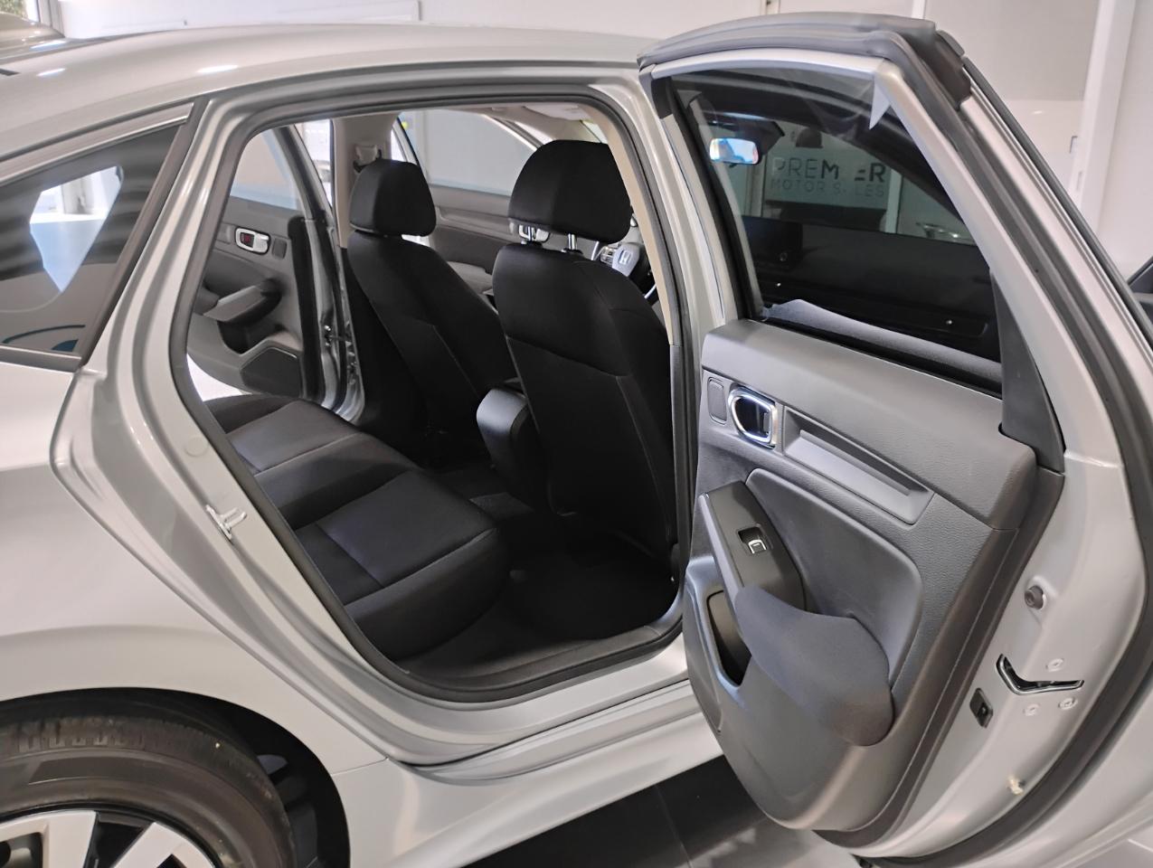 Honda Civic LX Sedan CVT 2025