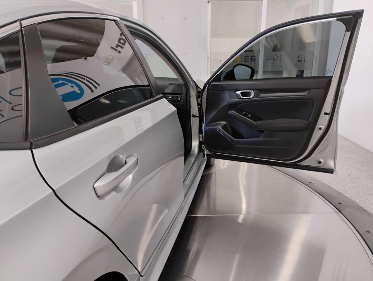 Honda Civic LX Sedan CVT 2025