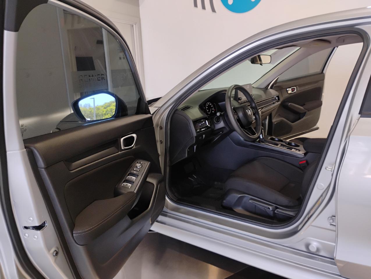 Honda Civic LX Sedan CVT 2025