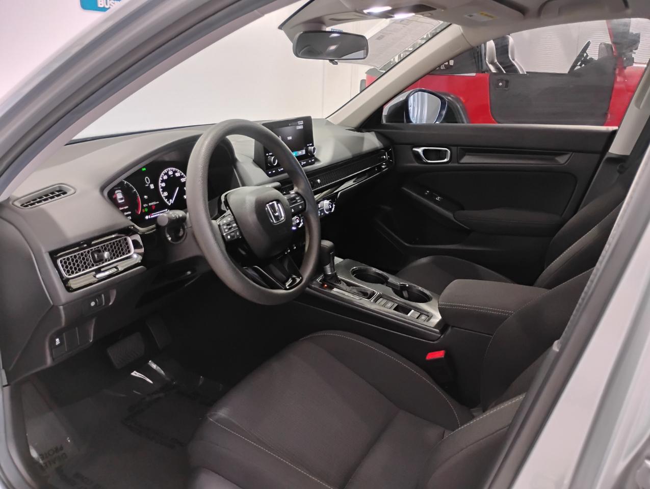 Honda Civic LX Sedan CVT 2025