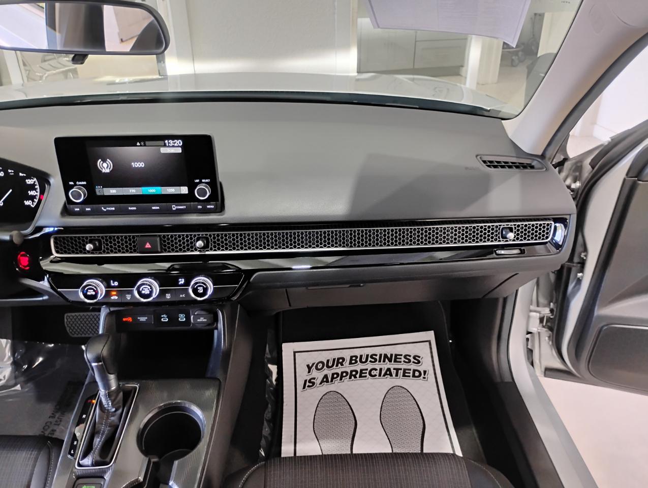 Honda Civic LX Sedan CVT 2025