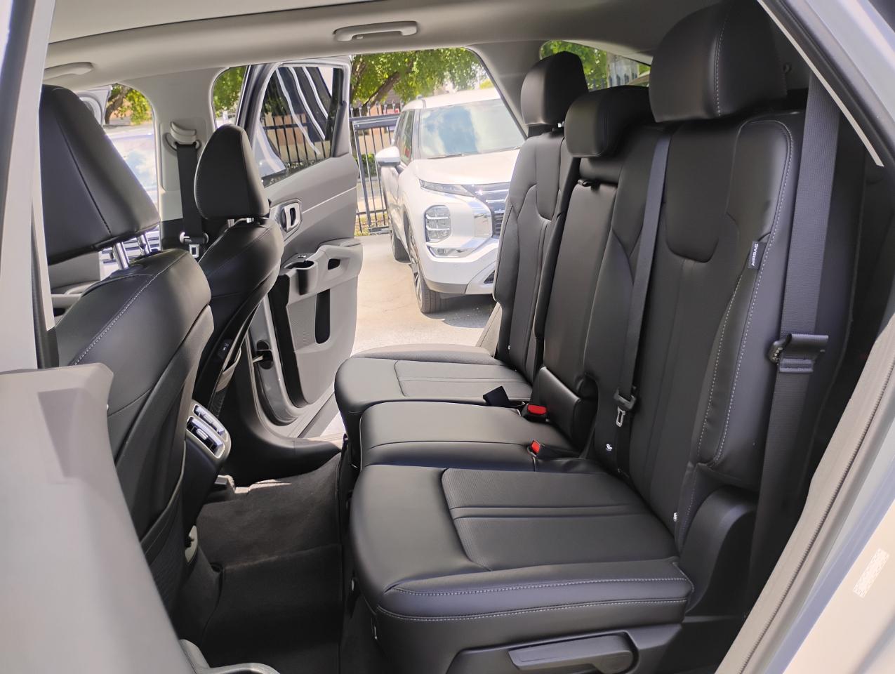 Kia Sorento S 2WD 2024