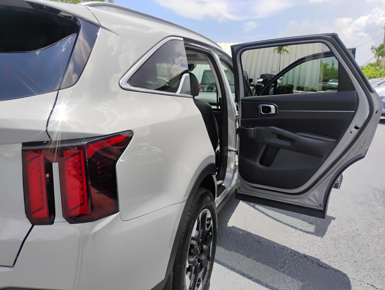 Kia Sorento S 2WD 2024