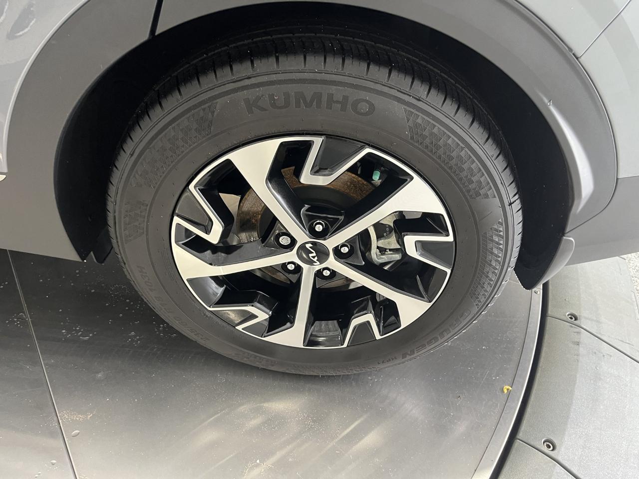 Kia Sportage EX FWD 2025