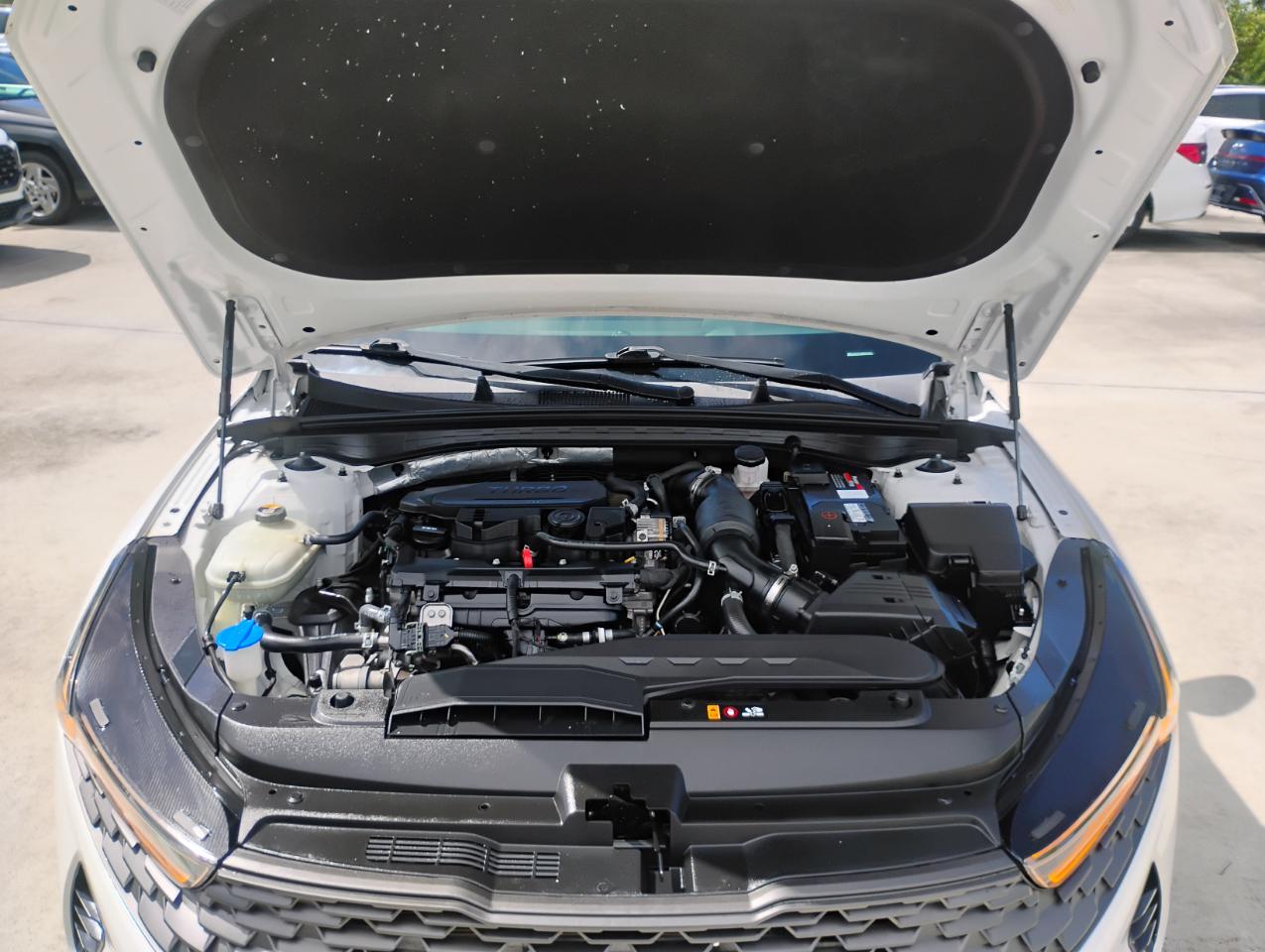 Kia K5 LXS 2021