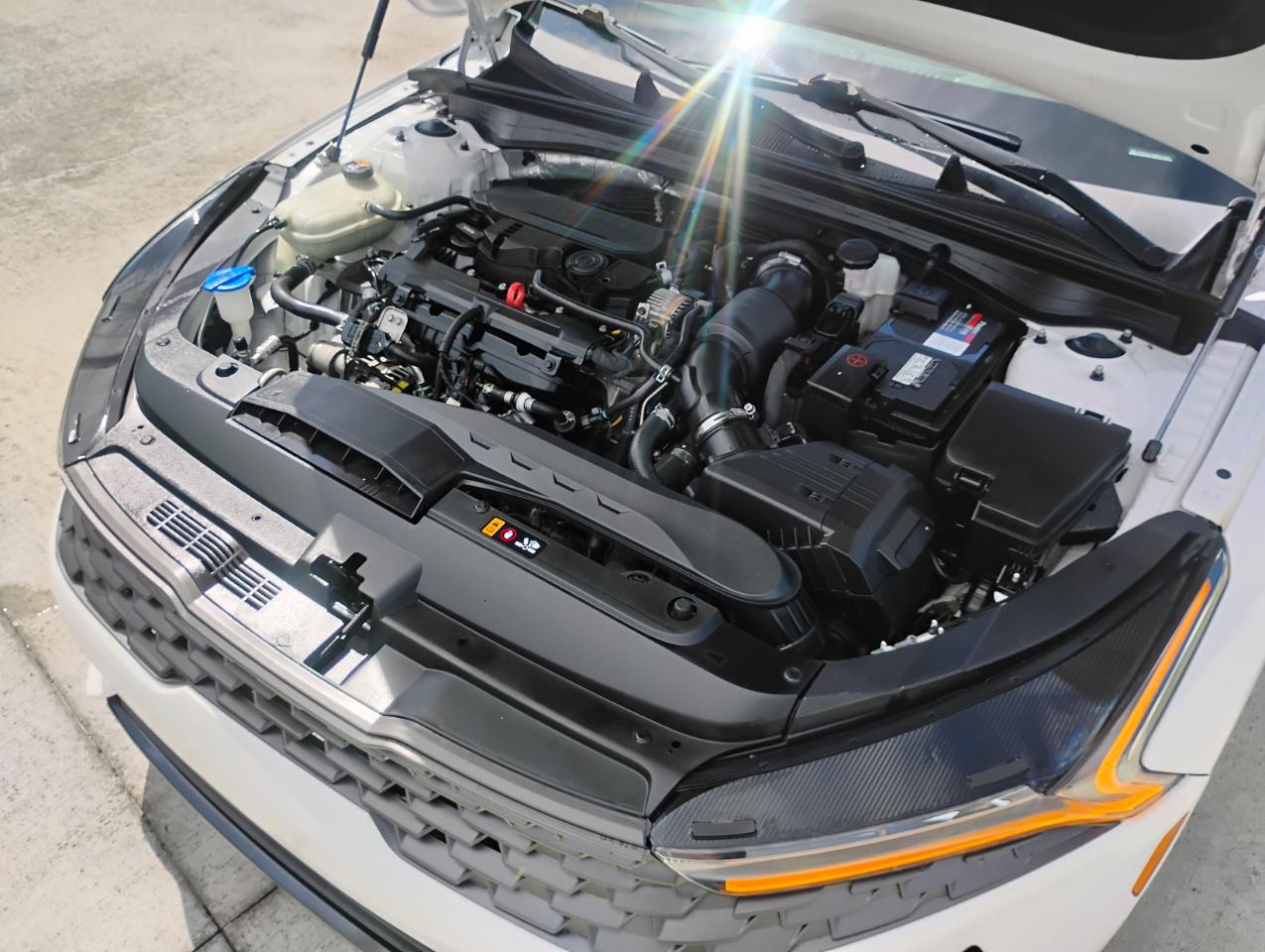 Kia K5 LXS 2021