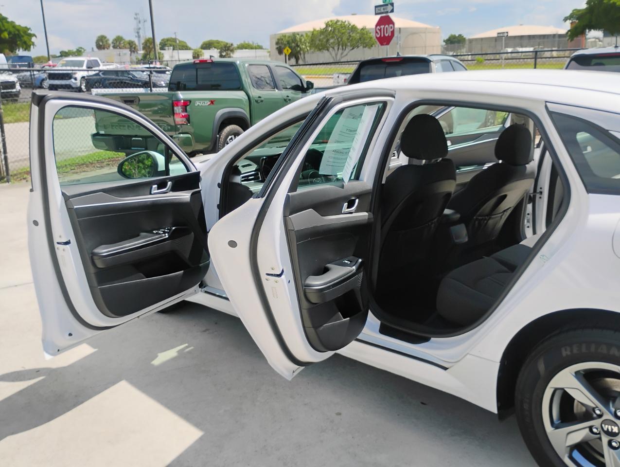 Kia K5 LXS 2021