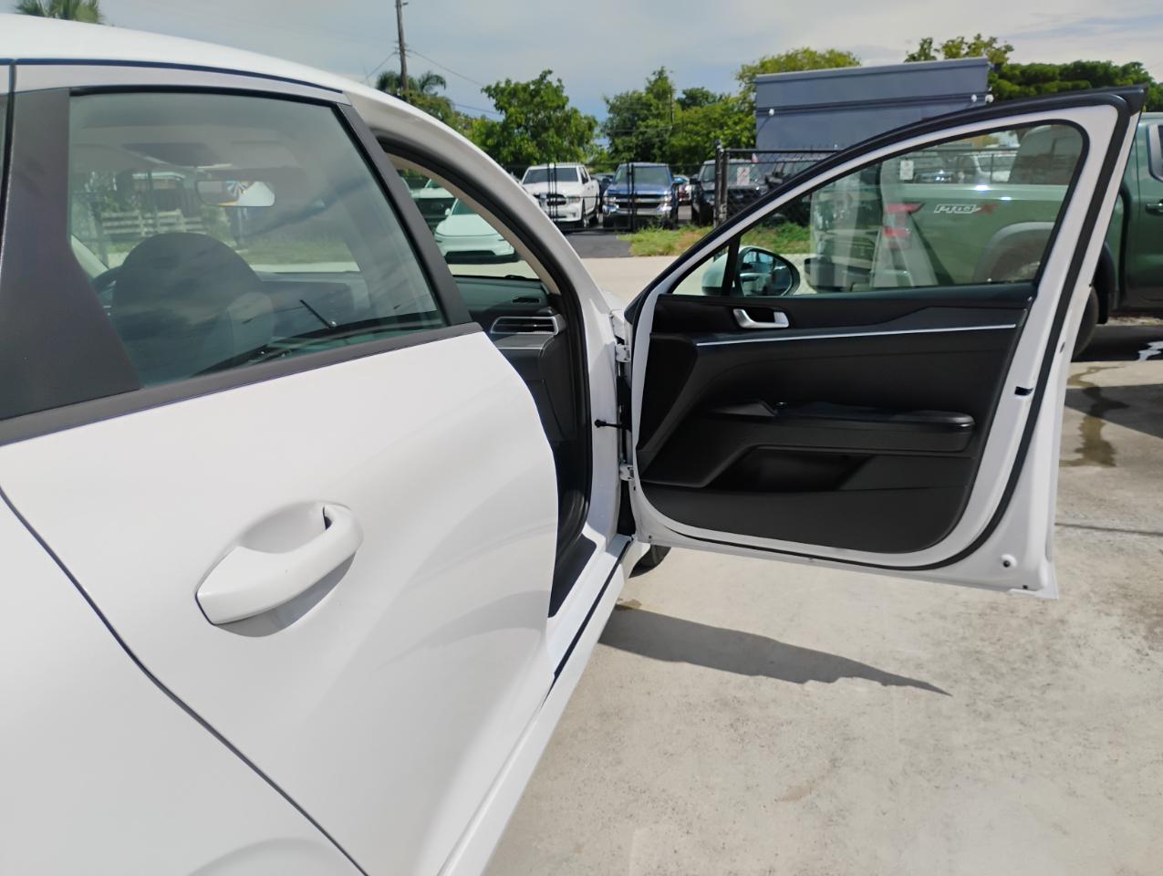 Kia K5 LXS 2021