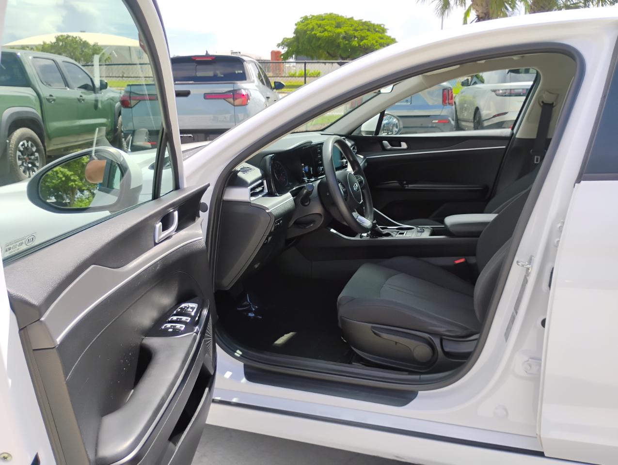 Kia K5 LXS 2021