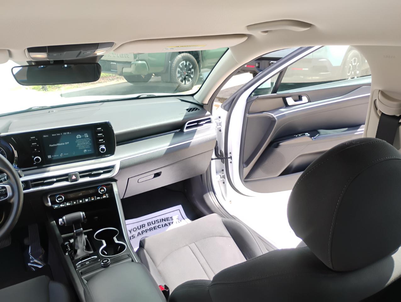 Kia K5 LXS 2021