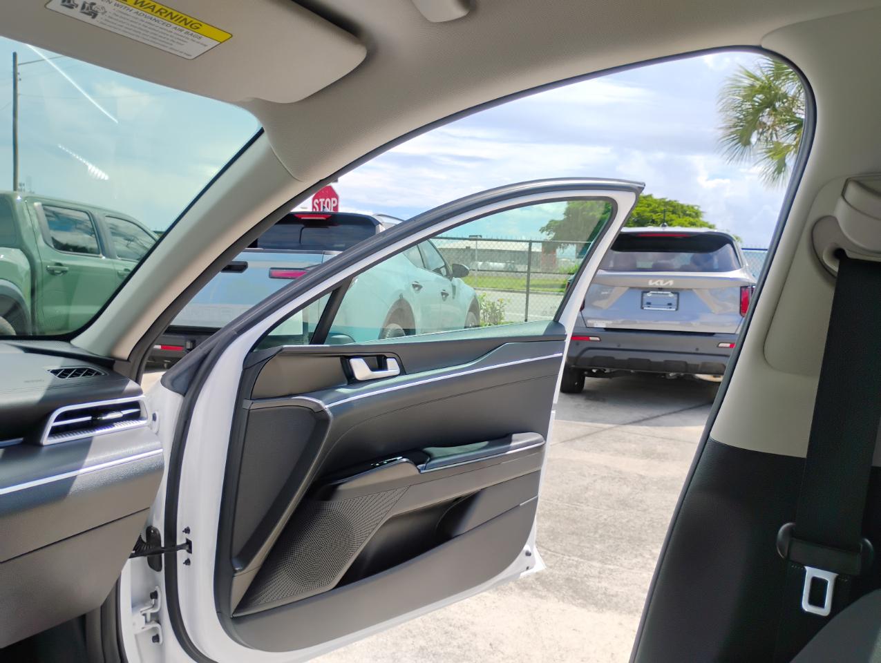 Kia K5 LXS 2021