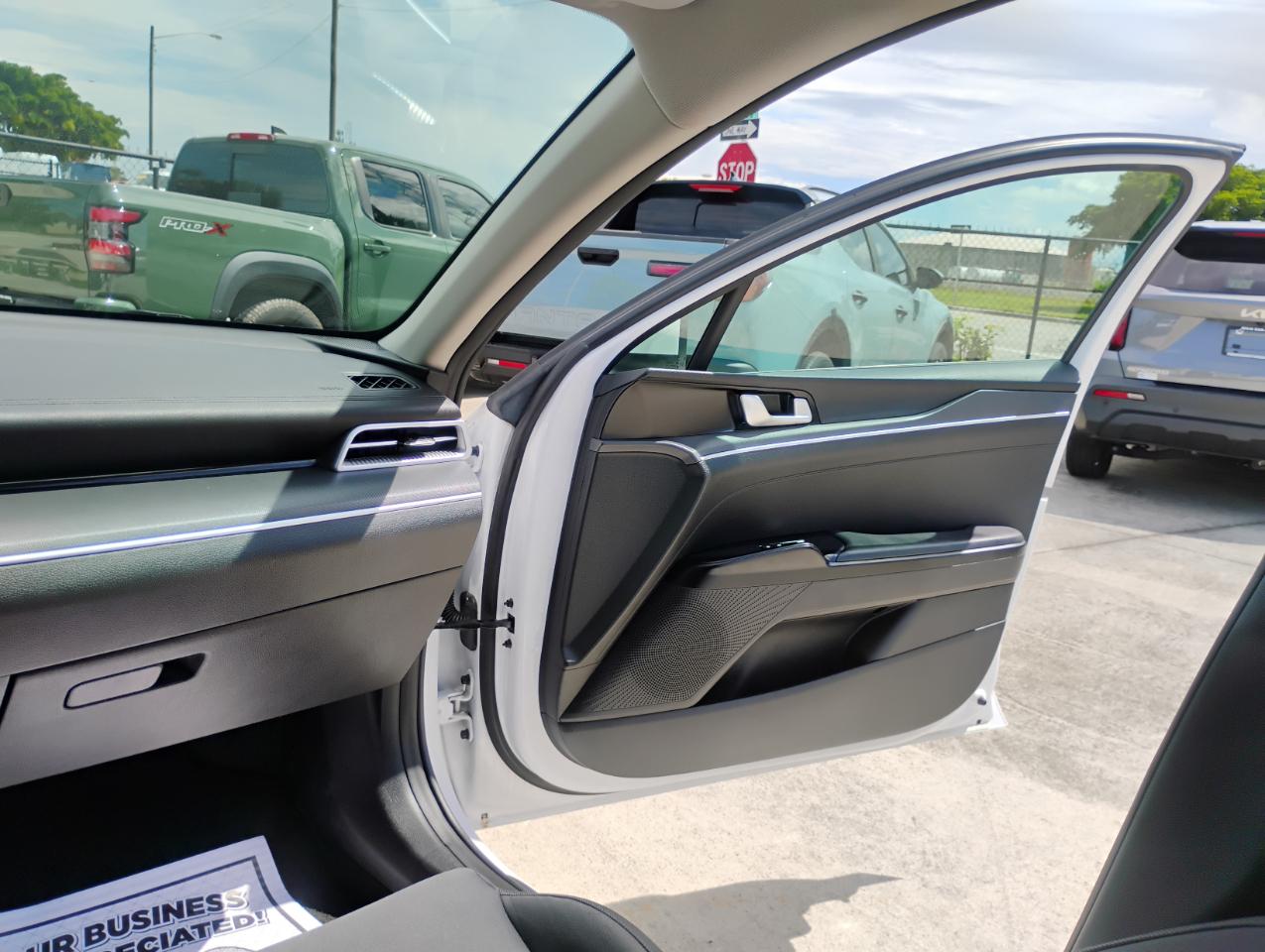 Kia K5 LXS 2021