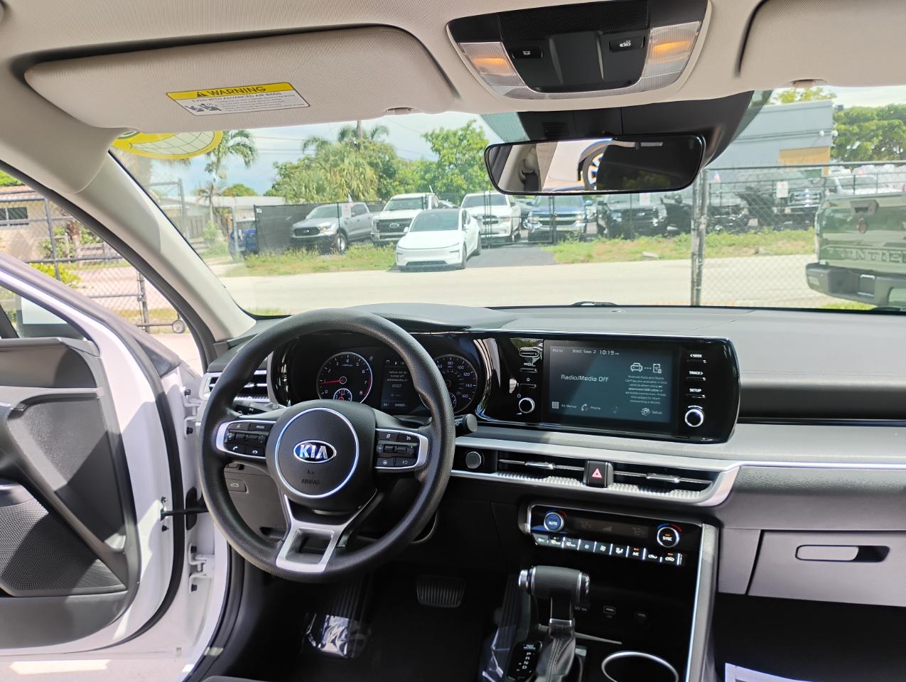 Kia K5 LXS 2021