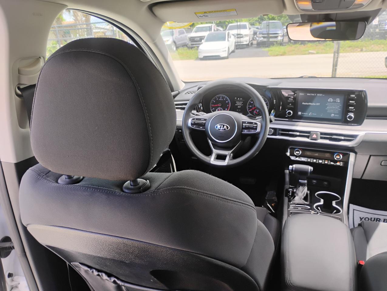 Kia K5 LXS 2021