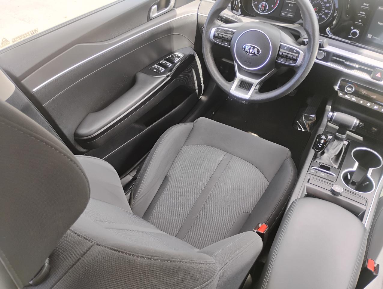 Kia K5 LXS 2021