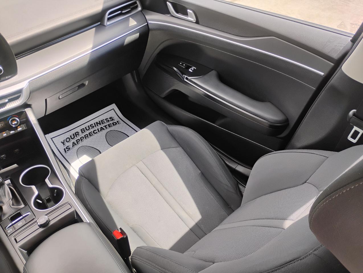 Kia K5 LXS 2021