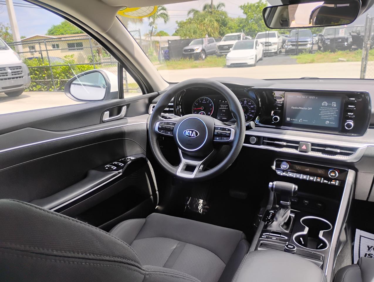 Kia K5 LXS 2021