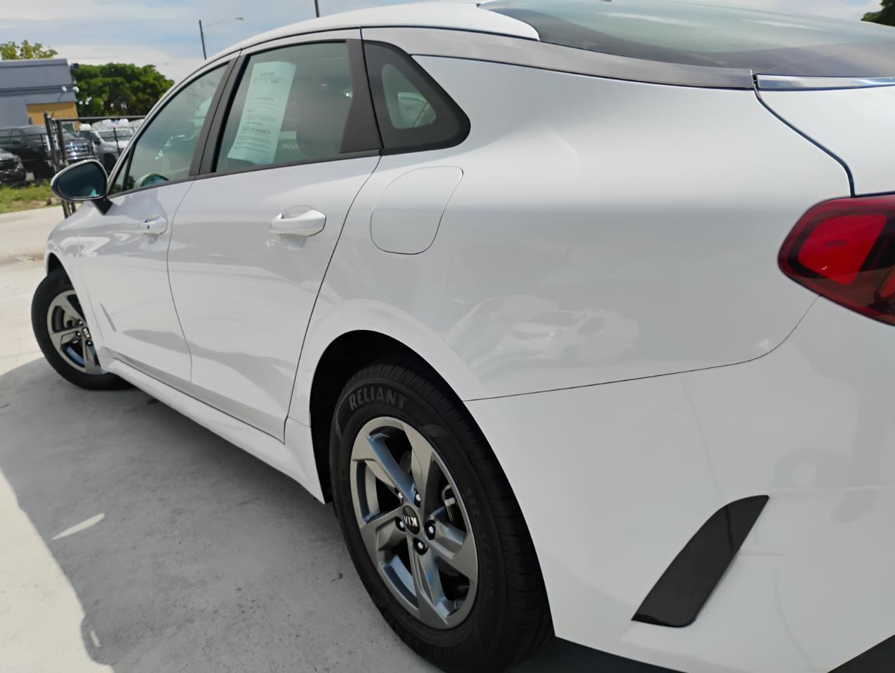 Kia K5 LXS 2021