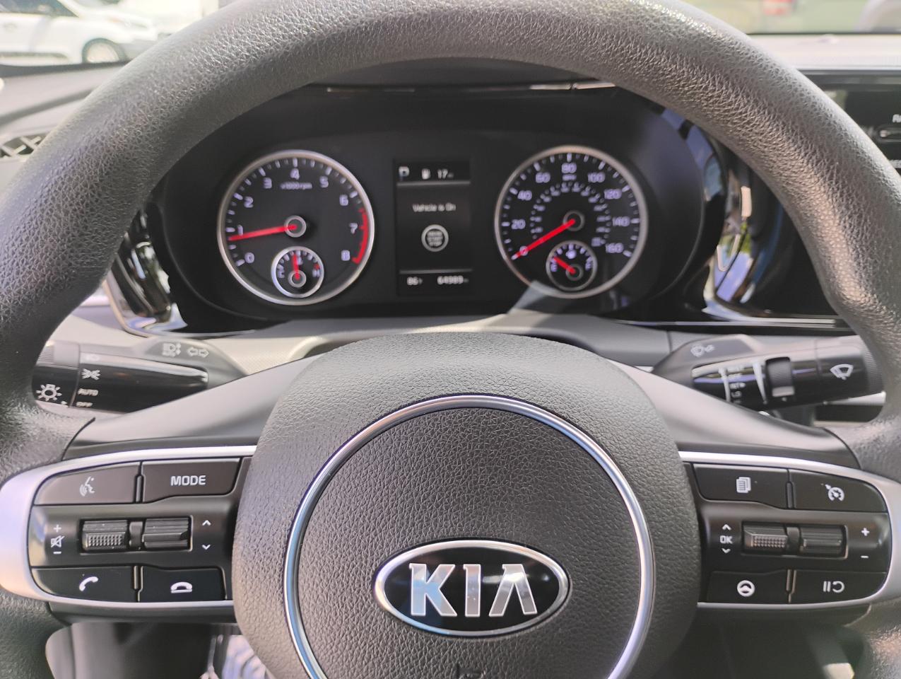 Kia K5 LXS 2021