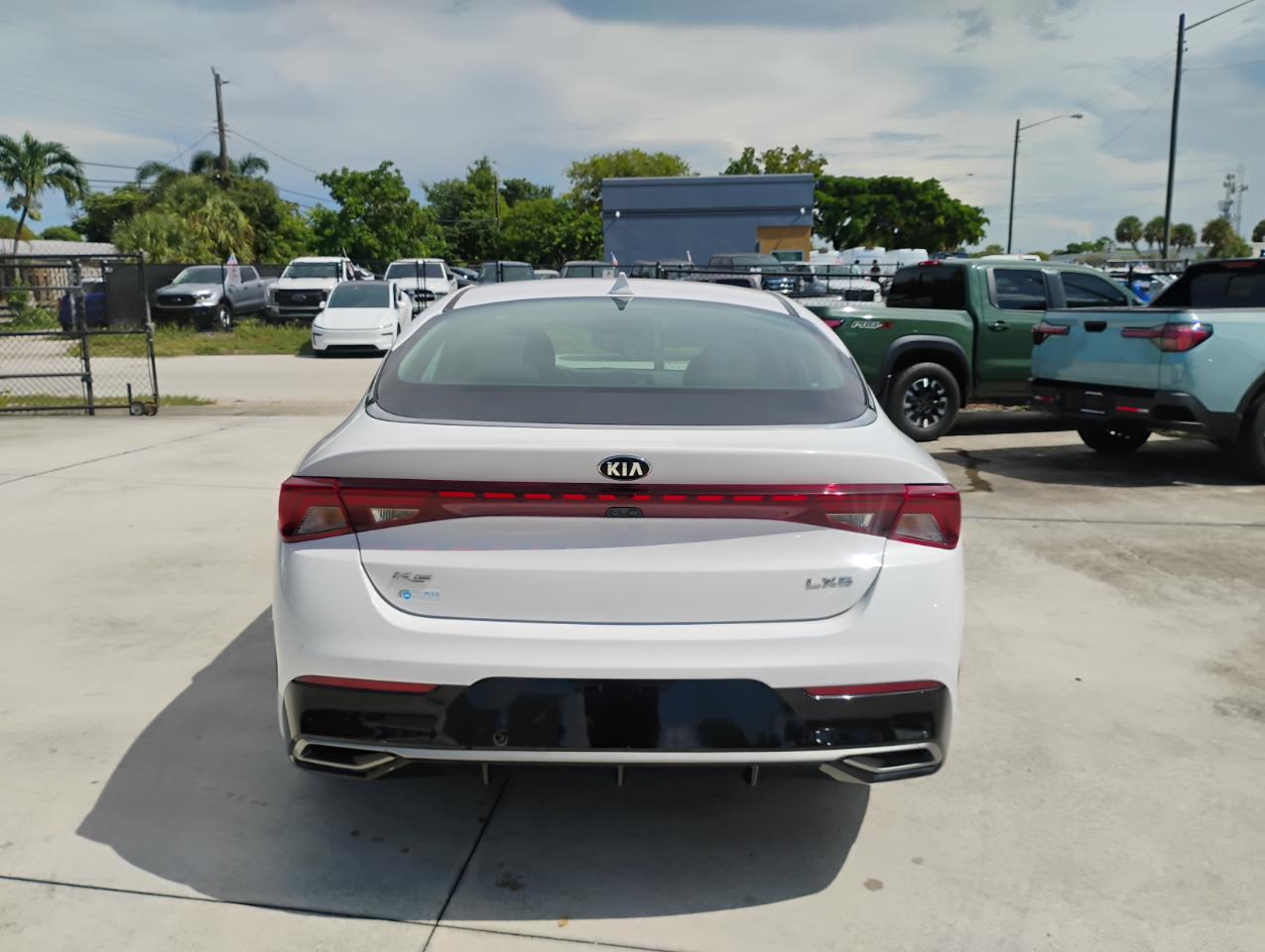 Kia K5 LXS 2021