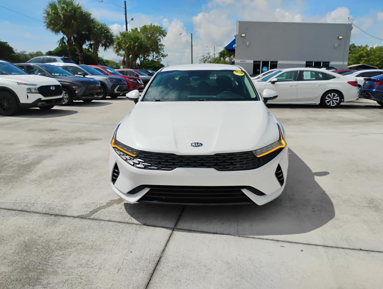 Kia K5 LXS 2021
