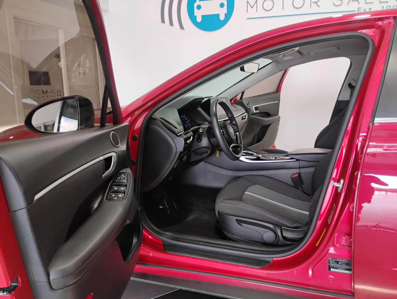 Hyundai Sonata SE 2021