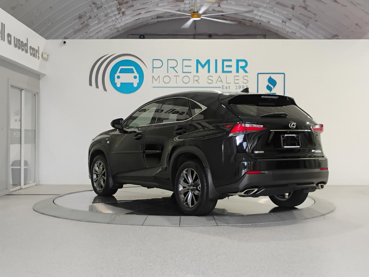 Lexus NX 200t FWD 2017