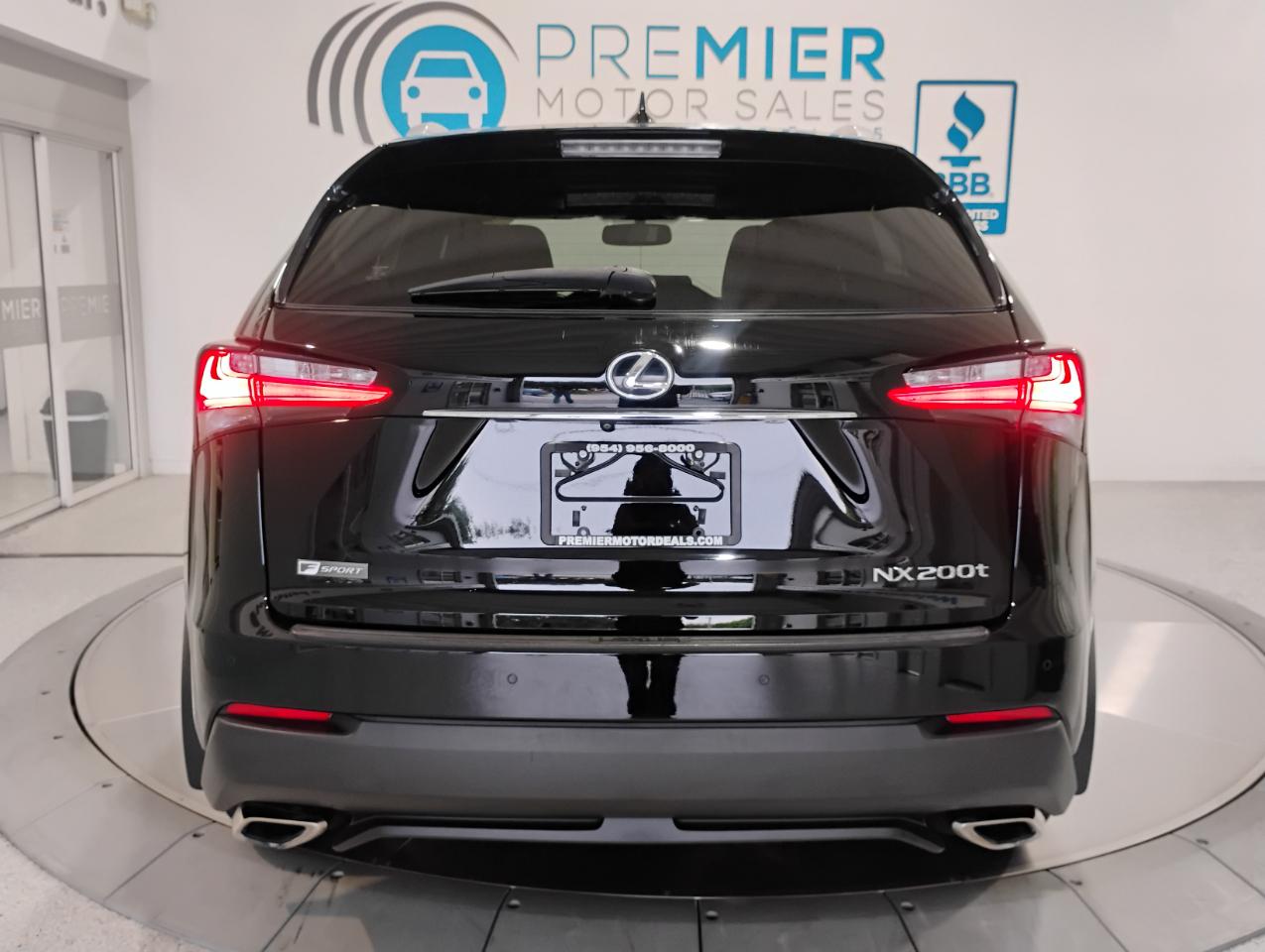 Lexus NX 200t FWD 2017