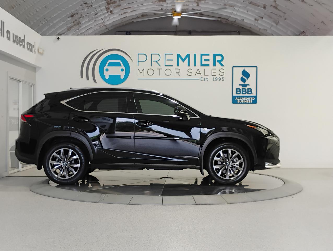 Lexus NX 200t FWD 2017
