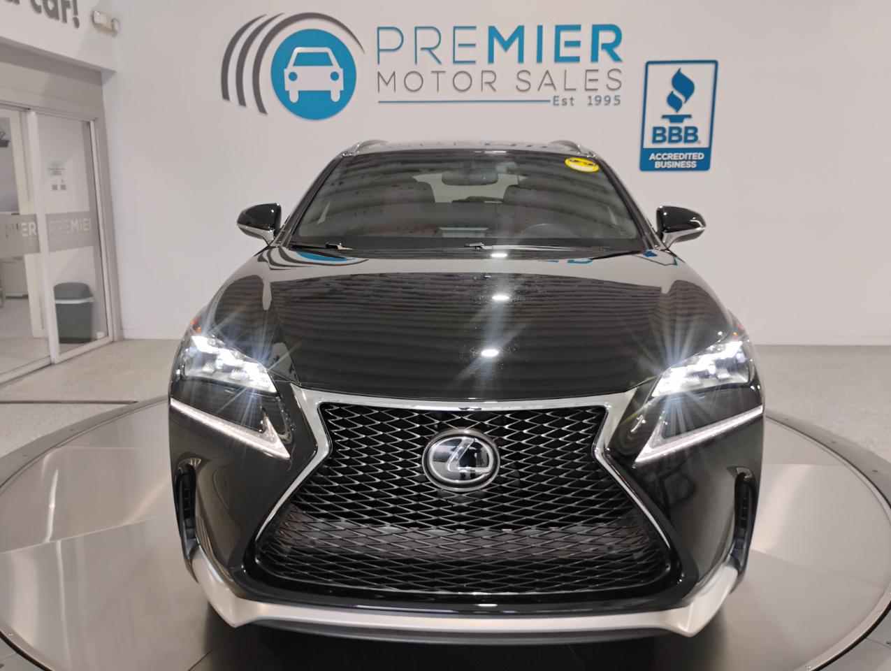 Lexus NX 200t FWD 2017