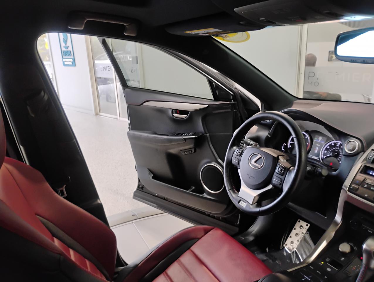 Lexus NX 200t FWD 2017