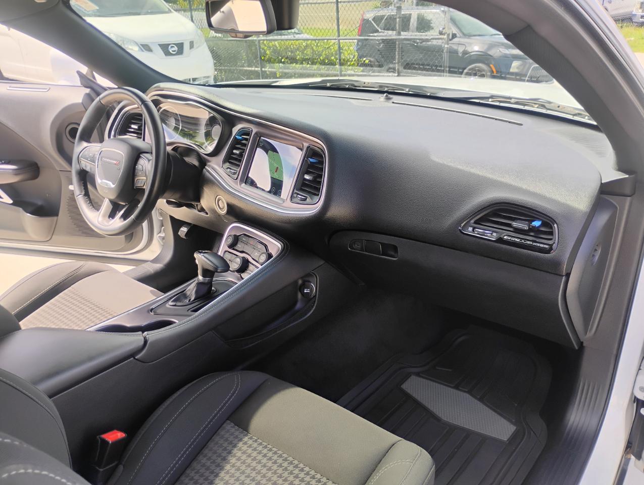 Dodge Challenger R/T Plus 2017