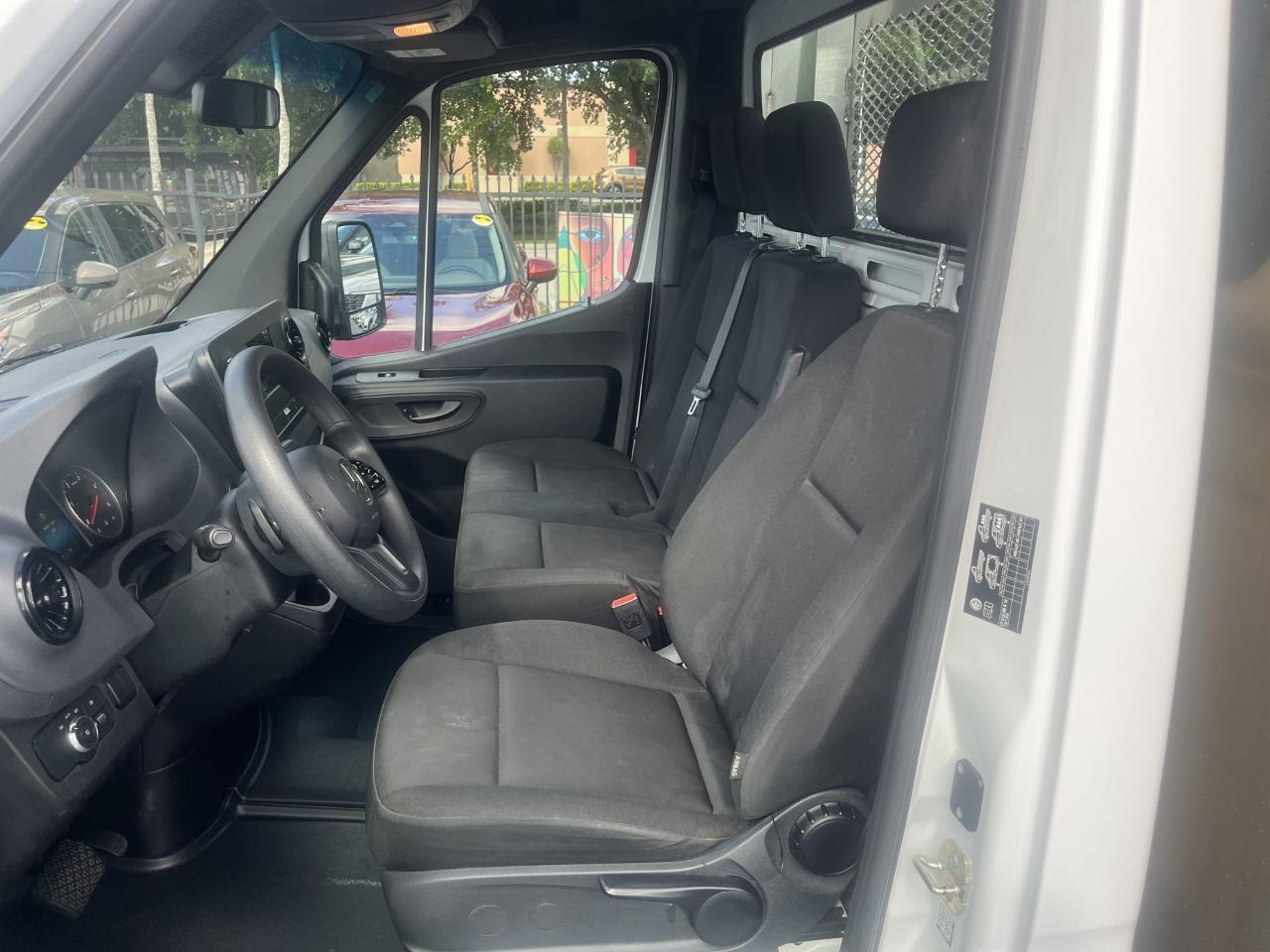 Mercedes-Benz Sprinter  2023