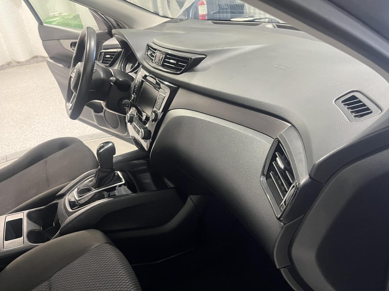 Nissan Rogue Sport FWD SV 2021