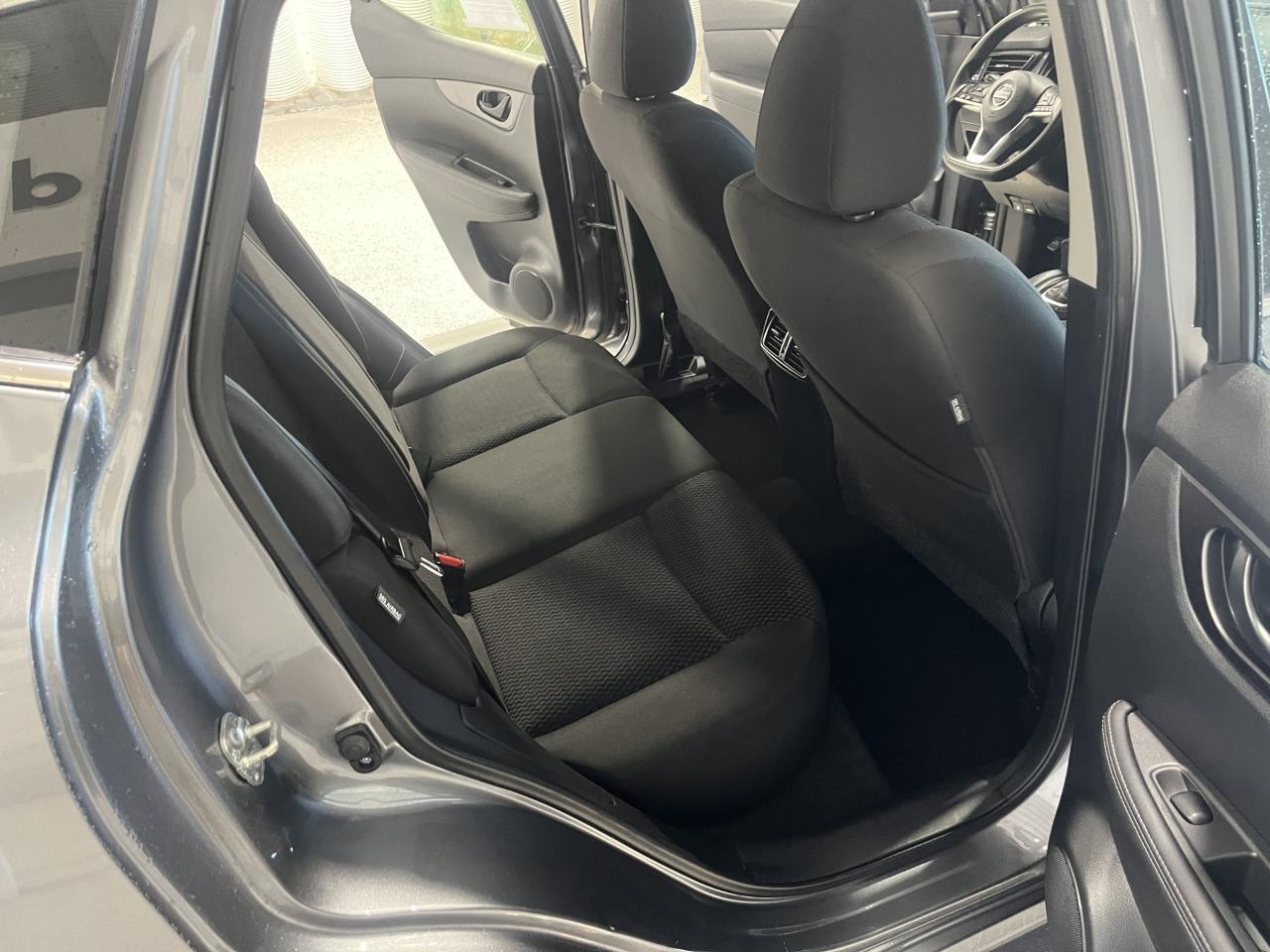 Nissan Rogue Sport FWD SV 2021