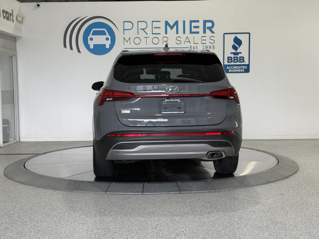 Hyundai Santa Fe SE 2021