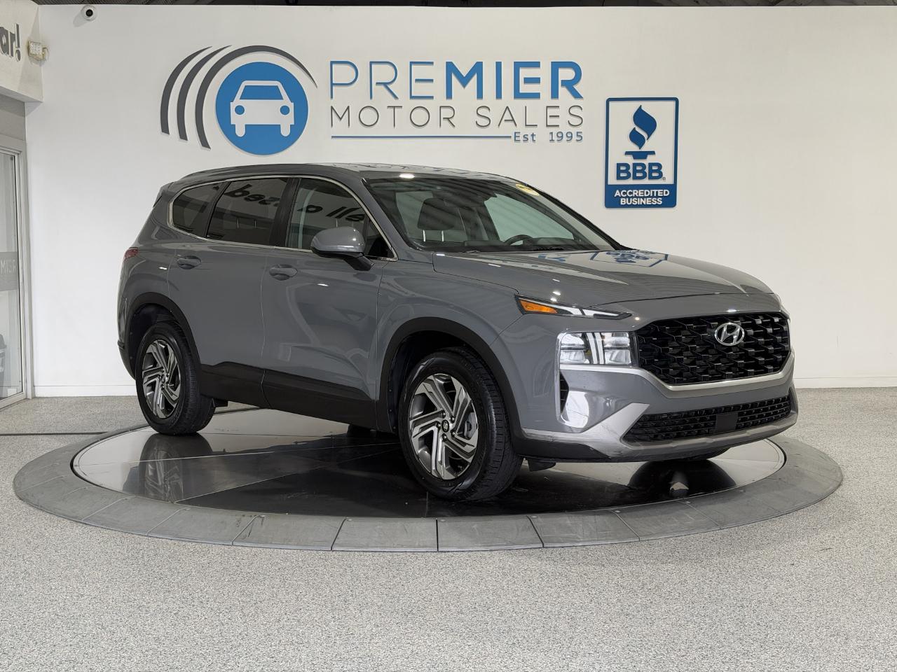 Hyundai Santa Fe SE 2021