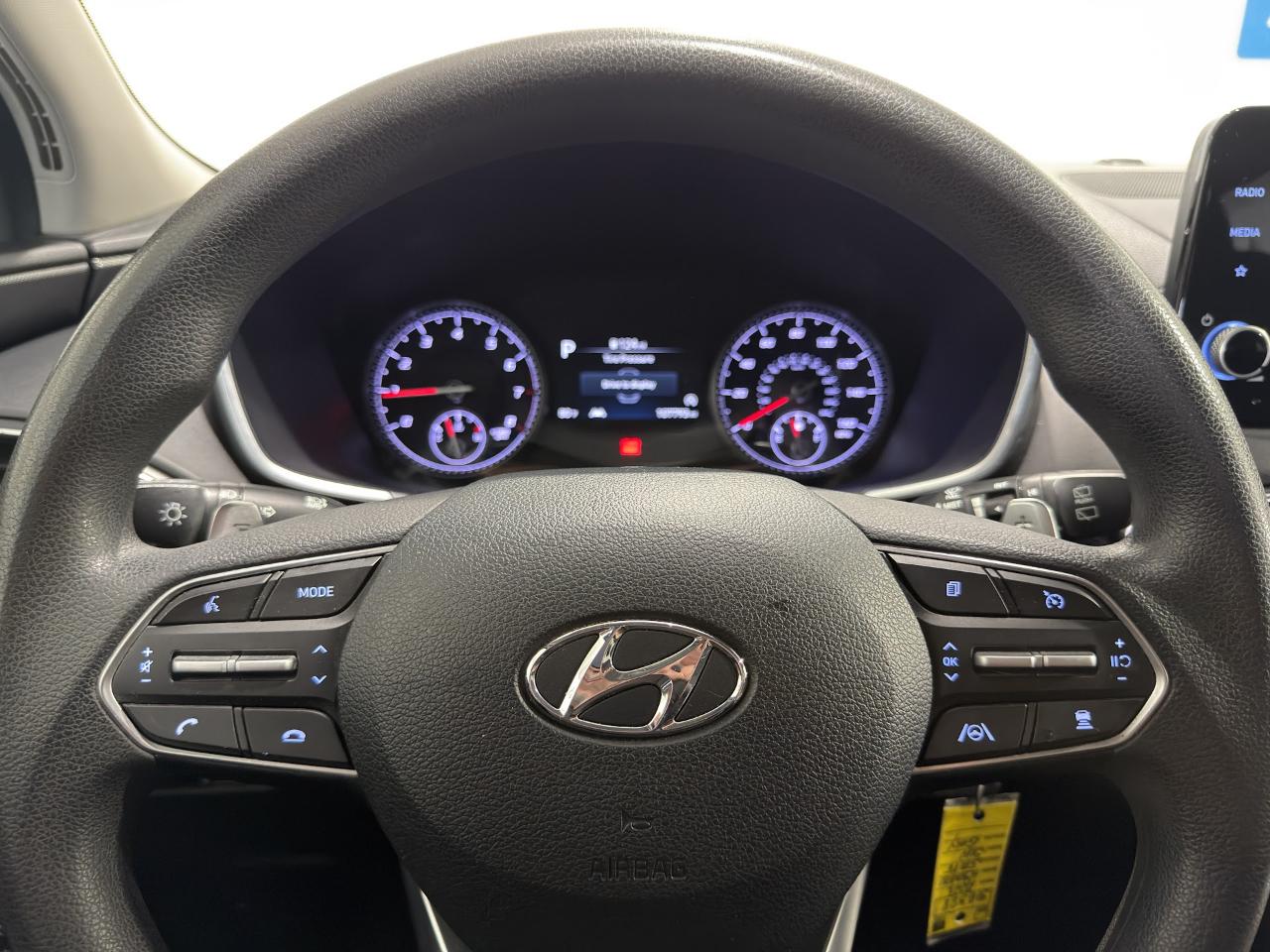 Hyundai Santa Fe SE 2021