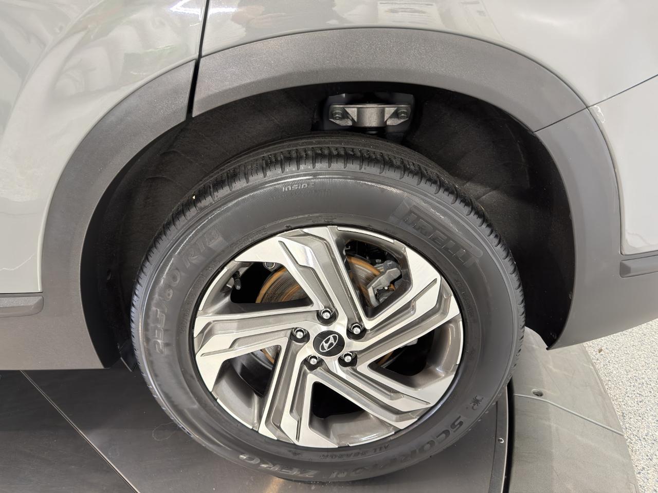 Hyundai Santa Fe SE 2021