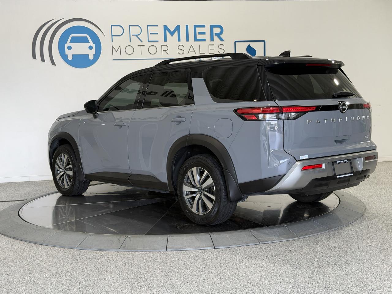 Nissan Pathfinder SL 2024