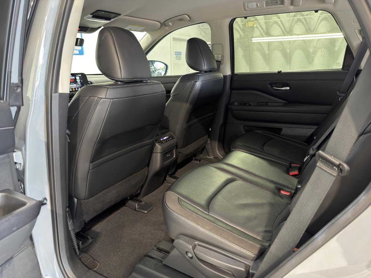 Nissan Pathfinder SL 2024