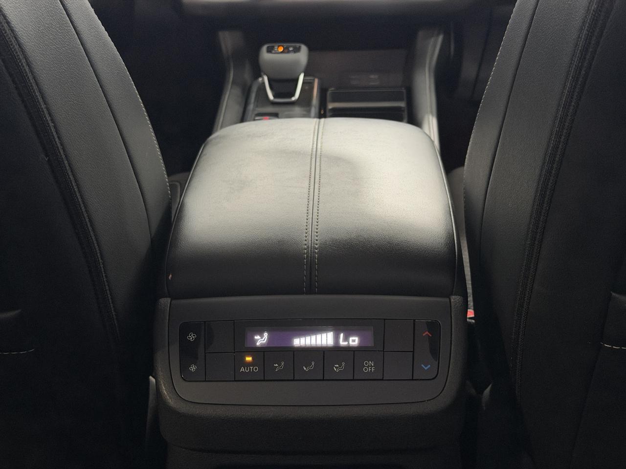 Nissan Pathfinder SL 2024