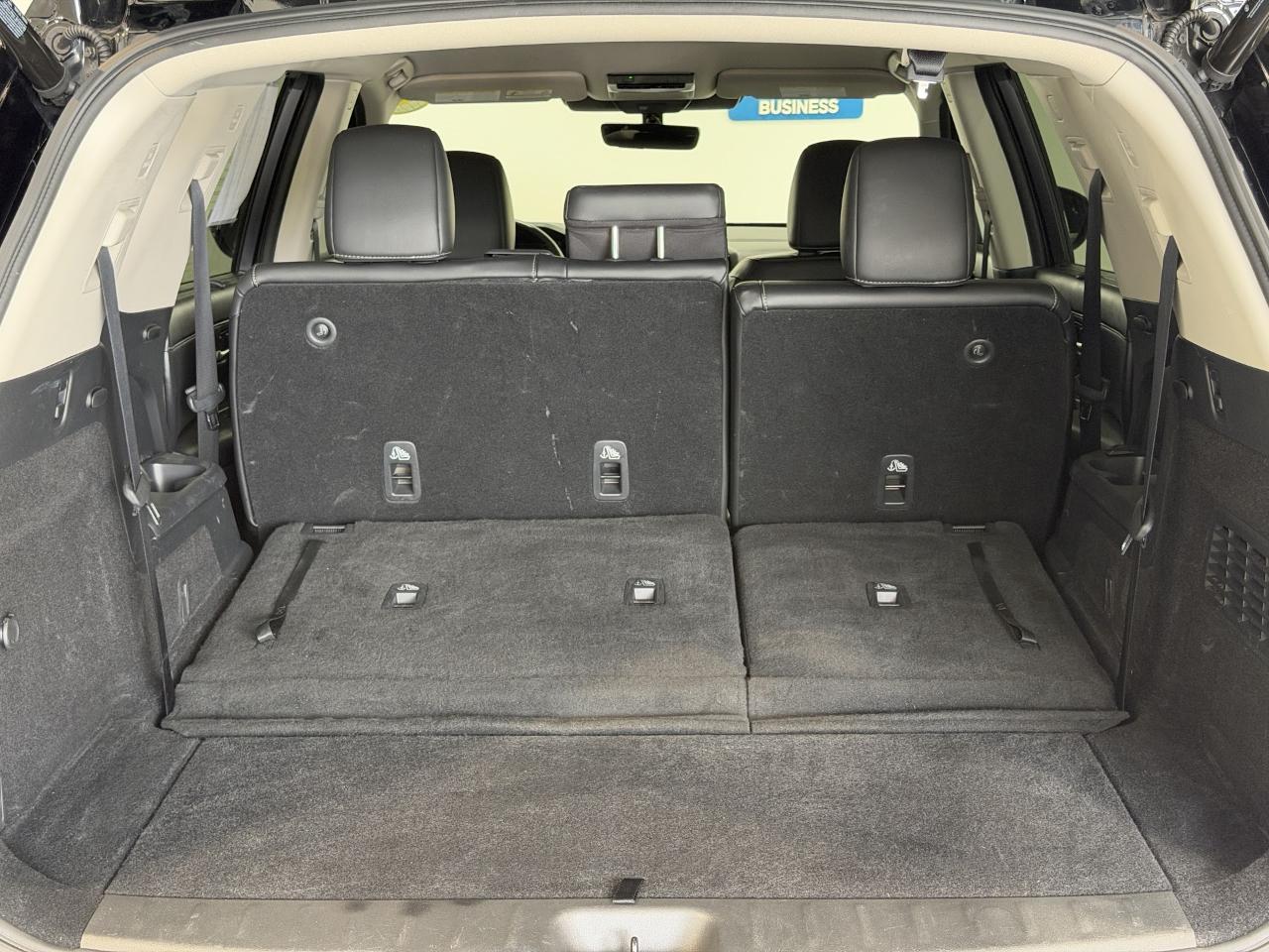 Nissan Pathfinder SL 2024
