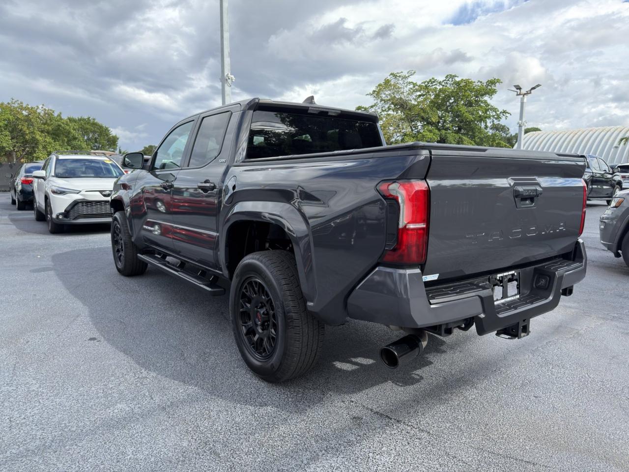 Toyota Tacoma SR5 Double Cab 2WD 2024