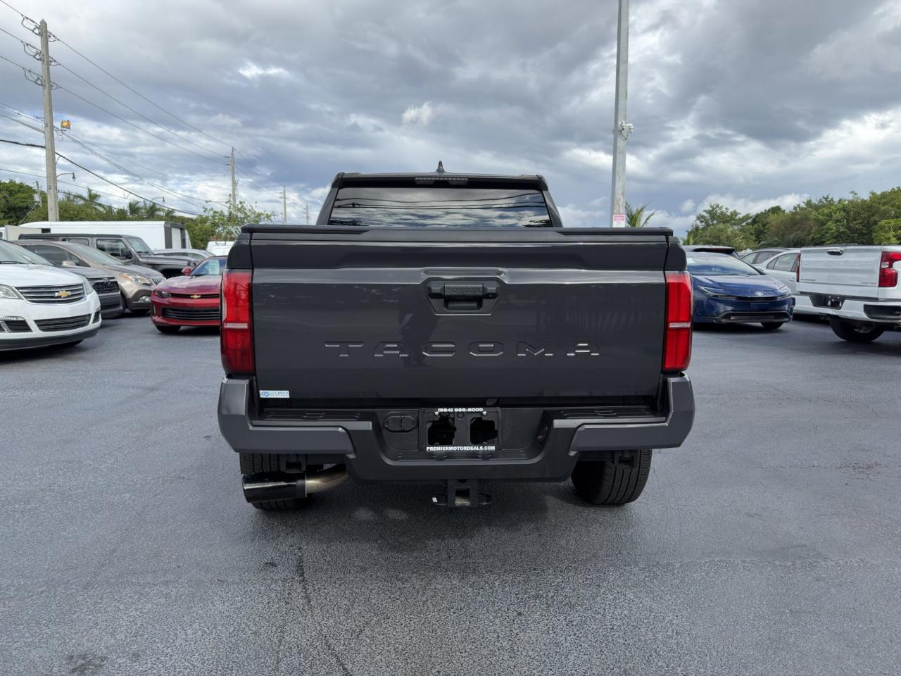 Toyota Tacoma SR5 Double Cab 2WD 2024