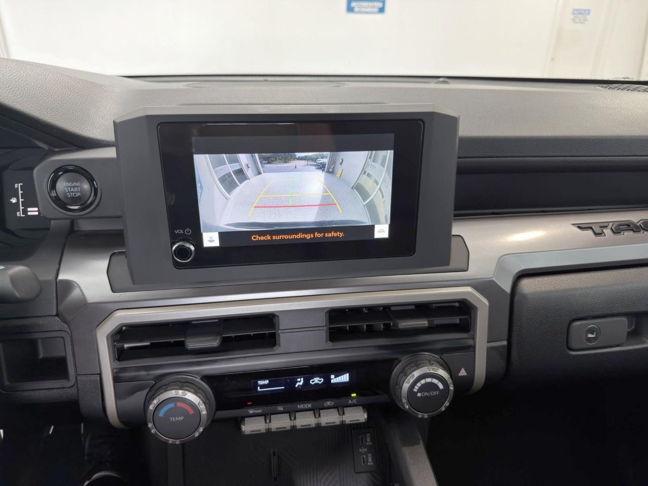 Toyota Tacoma SR5 Double Cab 2WD 2024