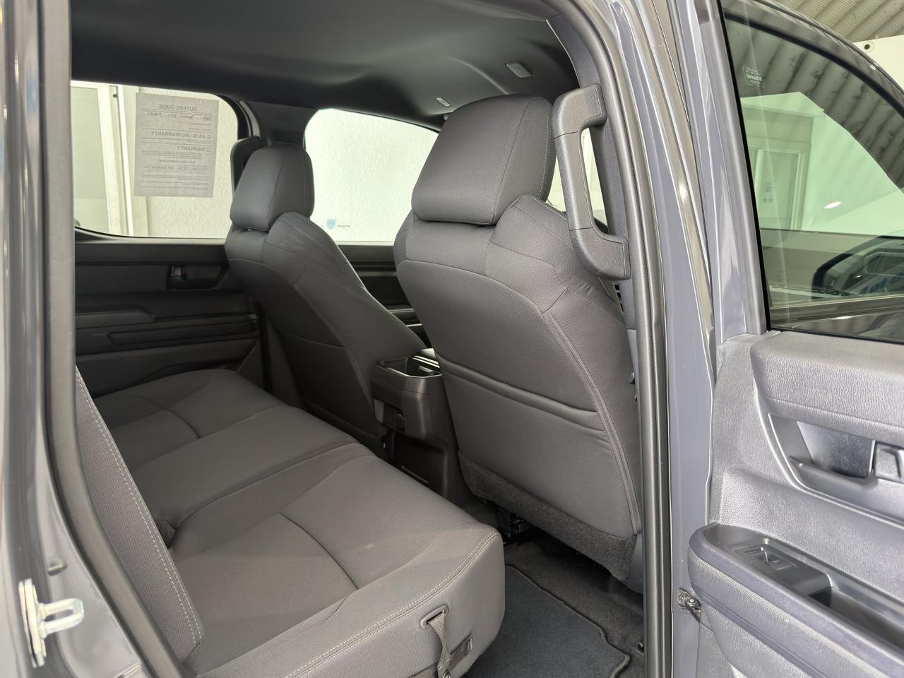 Toyota Tacoma SR5 Double Cab 2WD 2024